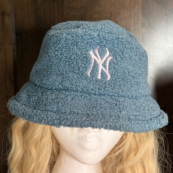 Accessories - Fuzzy NY Bucket Hat Blue and Pink